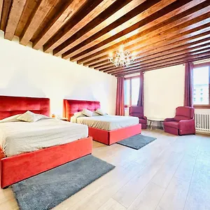 Luxury Suites Couette-café